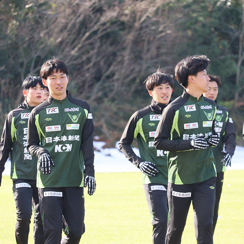 TLSSガイナーレ鳥取PFMハーフジッププラクティスシャツ