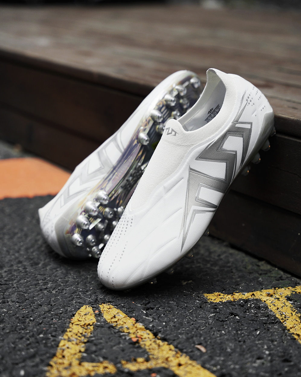 シューズ TLSS Libero TLSS LIBERO AURA ZXZ400 SE FG – TLSS.JP