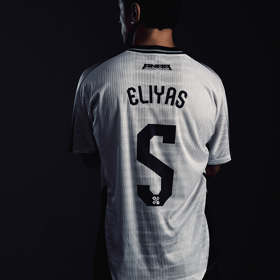 TLSS x ANAR 半袖トップス