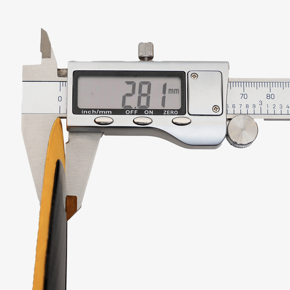 TLSS X ARI FOOTBALL STRIKER カーボンナノグリップ